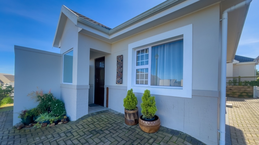 2 Bedroom Property for Sale in Heiderand Western Cape